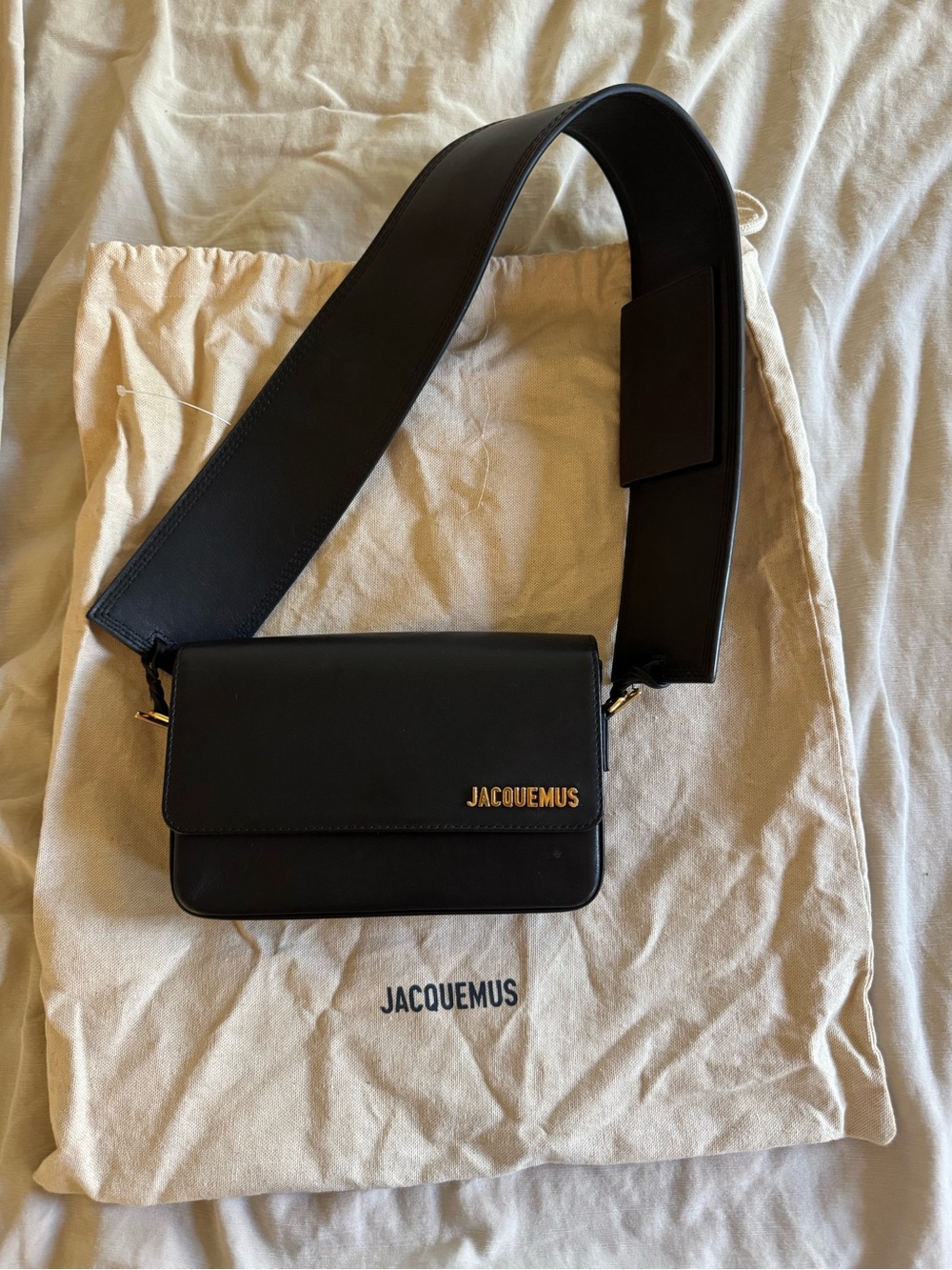 Jacquemus Le Carinu Shoulder bag